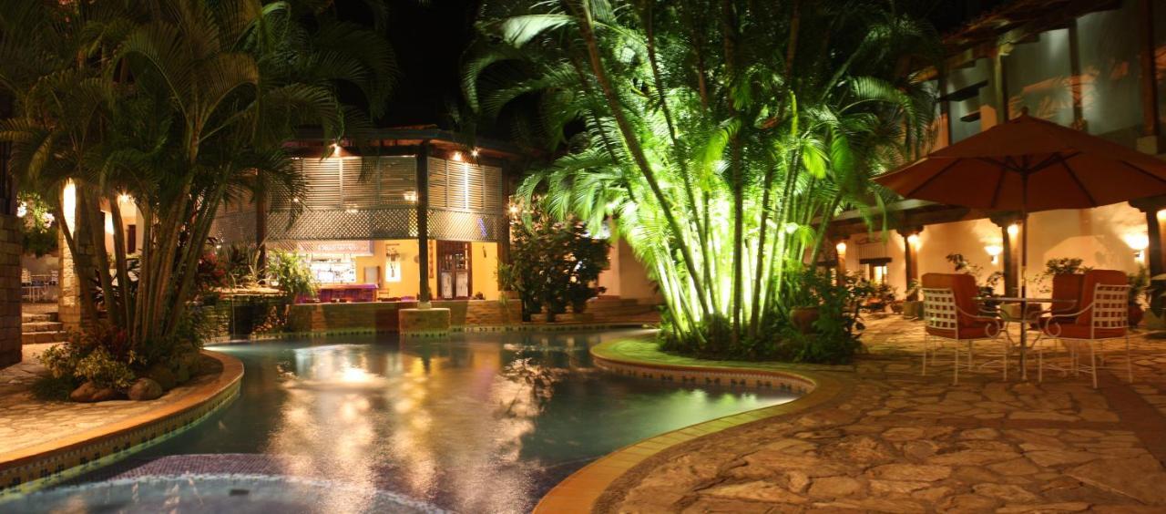 Hotel Marina Copan Exterior photo